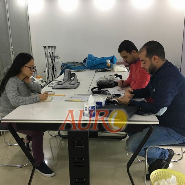 Guangzhou Auro Beauty Equipment Co., Ltd ligne de production en usine